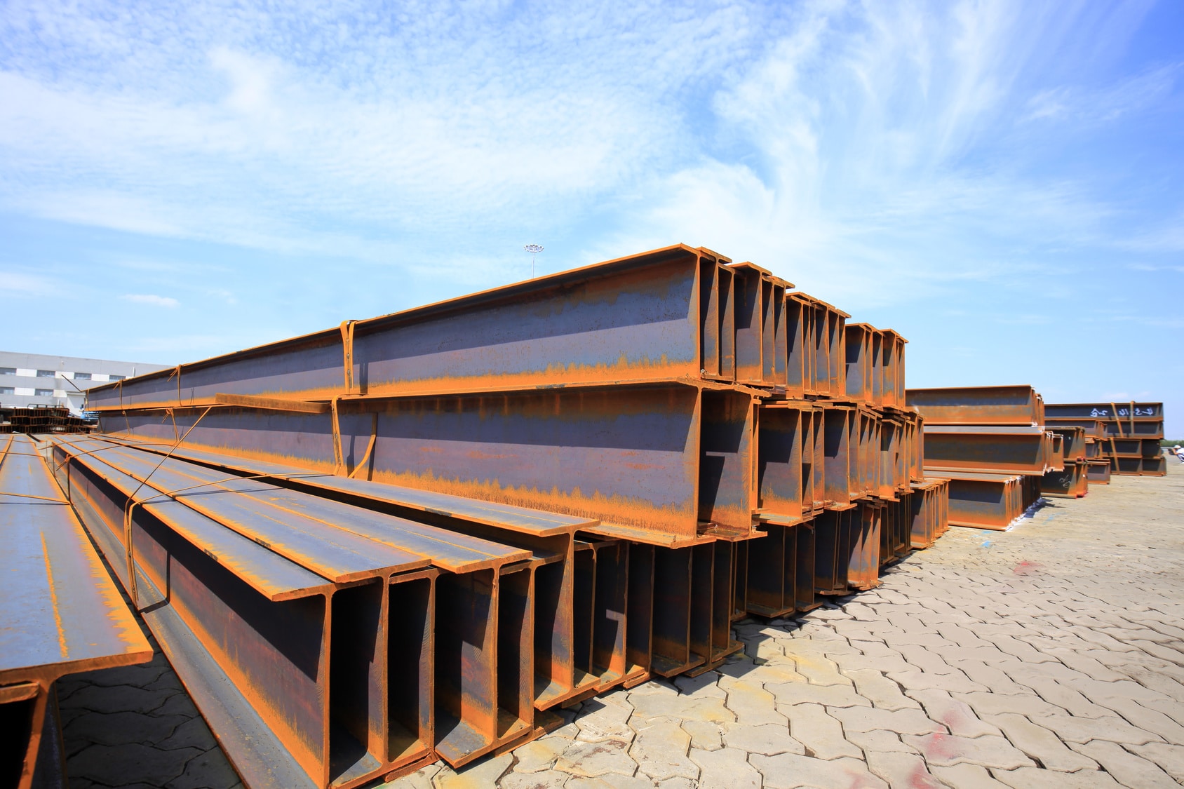 Channel steel for scrap processing